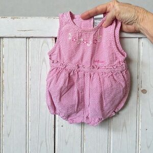 OshKosh B'gosh Pink Gingham Baby Romper Size 6-9mths